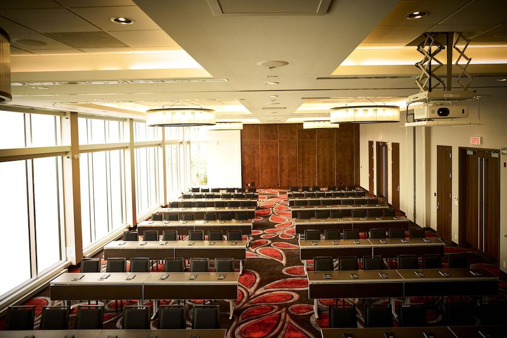 Otl Gouverneur Hotel